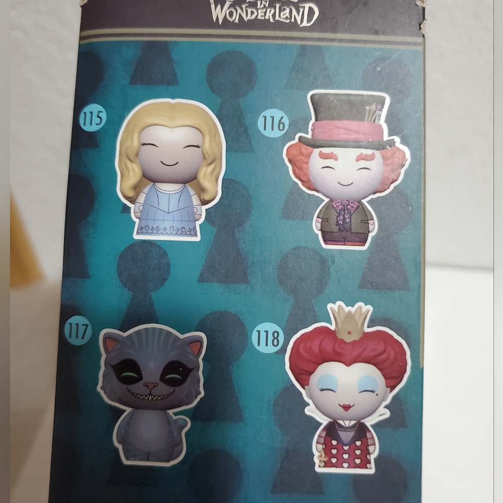 (Sun Damaged Box) Iracebeth Disney Alice in Wonderland Dorbz - Picture 6 of 11